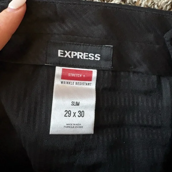 2 piece Express Suit - Picture 7 of 9